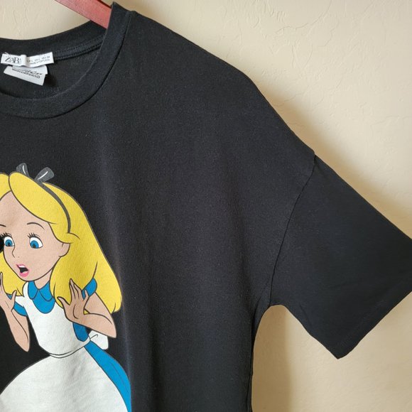 Zara x Disney Alice in Wonderland Graphic Tee Shirt - Picture 4 of 14